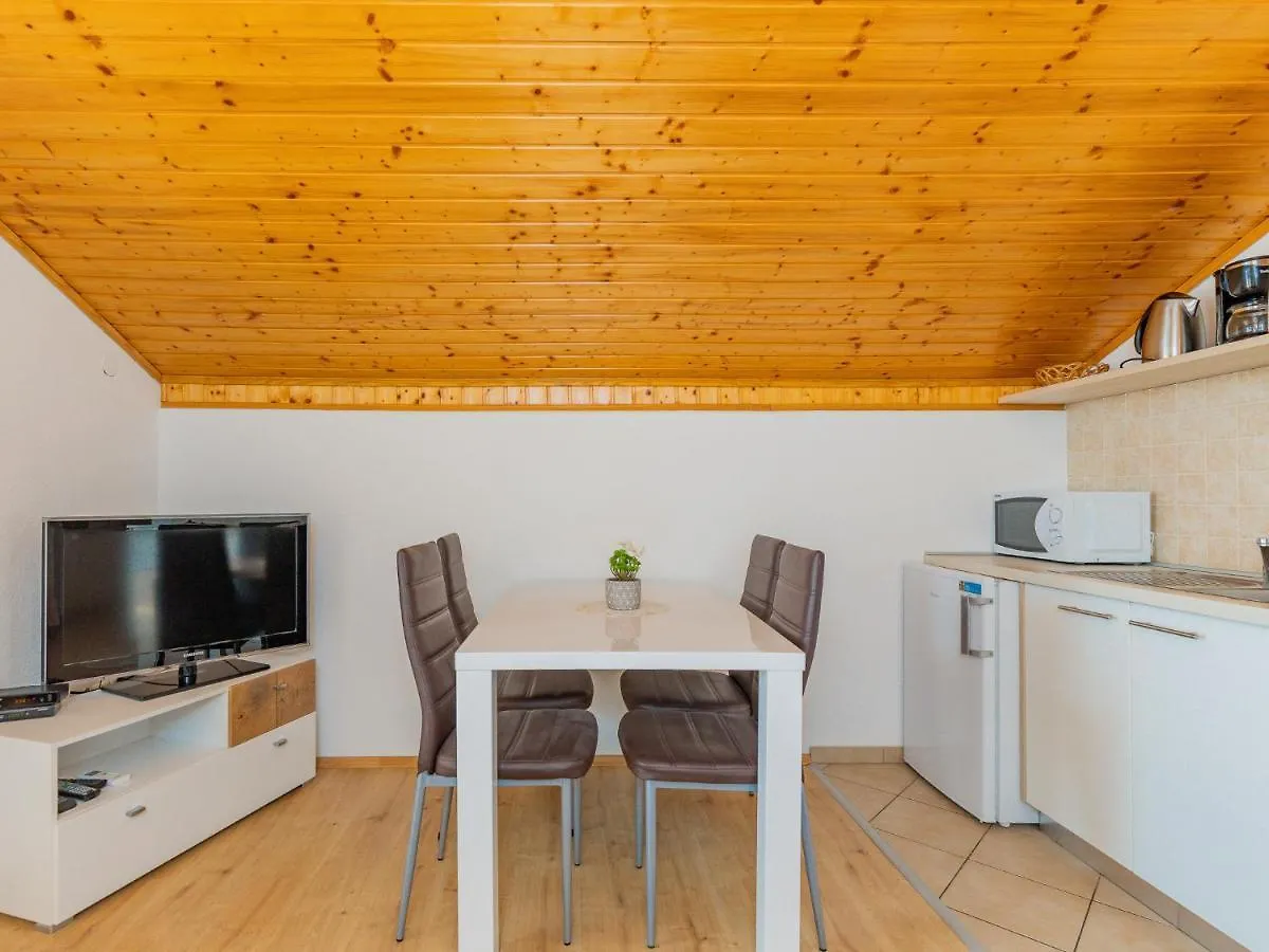 Apartment Maja - Srd420 By Interhome Maslenica